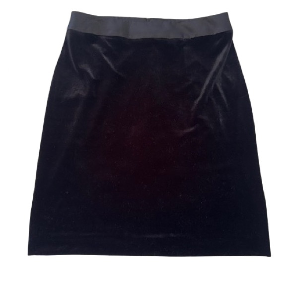 JS Collections Black Velvet Skirt Satin Waistband  10 Knee Length stretchy - Picture 1 of 6
